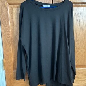 Zenana Outfitters Classic Black Top
